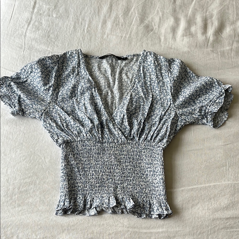 Floral Smocked Women's Top - Grey